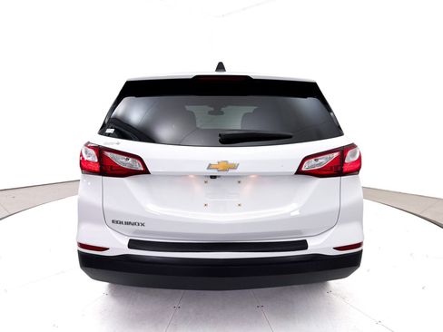 Used 2020 Chevrolet Equinox LS w/ LS Convenience Package FWD image 9