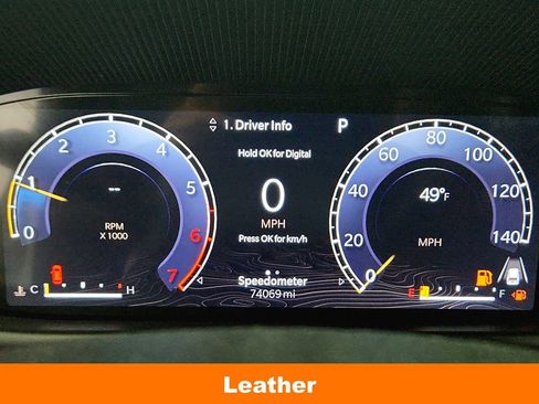 Used 2023 Jeep Wagoneer L Series II AWD/4WD image 12