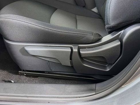 Certified 2025 Nissan Sentra SV FWD image 17