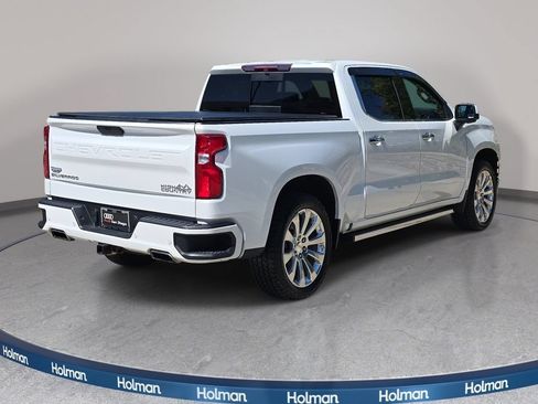 Used 2019 Chevrolet Silverado 1500 High Country w/ Technology Package AWD/4WD image 6