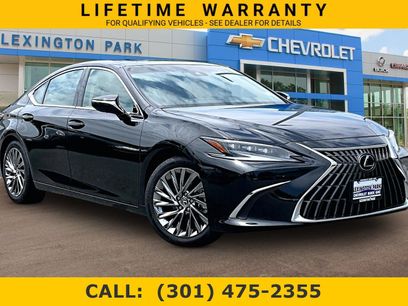 Used 2024 Lexus ES 300h Ultra Luxury w/ Accessory Package (Z2)