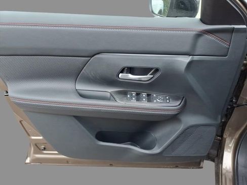 New 2026 Nissan Kicks SR w/ Cold Weather Package image 16