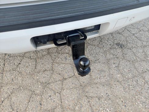 Used 2011 Chevrolet Tahoe LT w/ Texas Edition RWD image 28