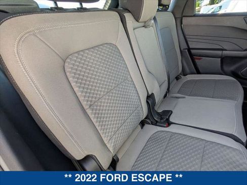 Used 2022 Ford Escape SE w/ SE Sport Appearance Package image 22