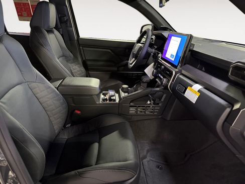New 2026 Toyota 4Runner 4WD image 19