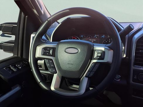 Used 2021 Ford F250 Lariat w/ Lariat Ultimate Package image 13