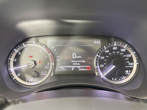 Used 2025 Toyota Highlander XLE AWD/4WD image 21
