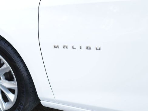 Used 2023 Chevrolet Malibu LT FWD image 31