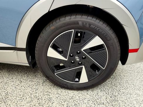 Used 2025 Hyundai Ioniq 5 Limited RWD image 9
