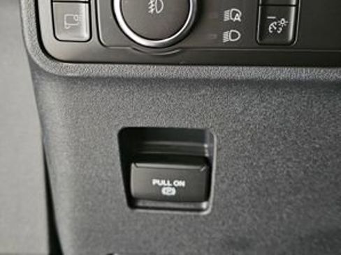 Used 2023 Ford Bronco Badlands image 28