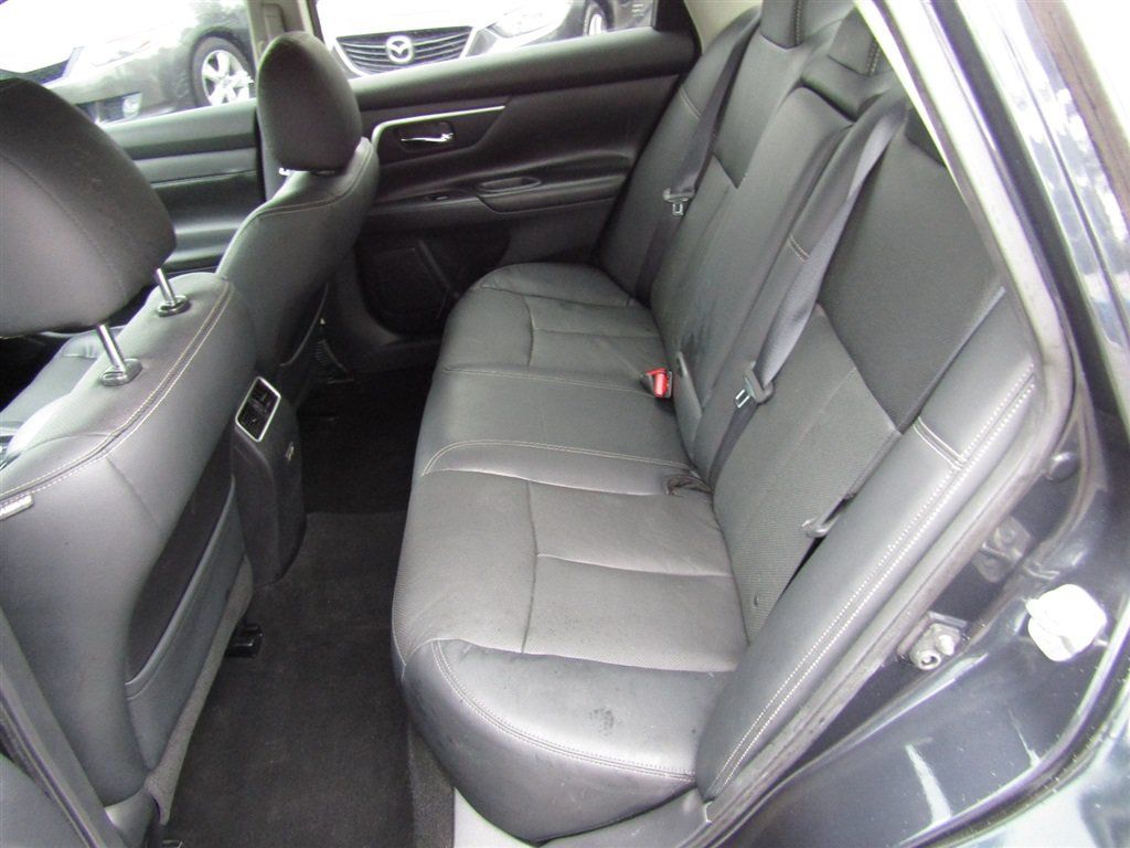 Used 2017 Nissan Altima 3.5 SL w/ 3.5SL Technology Package FWD image 18