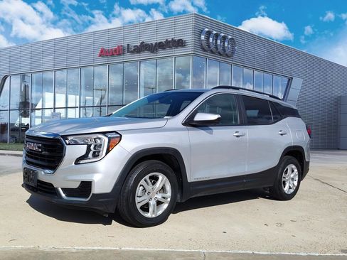 Used 2022 GMC Terrain SLE w/ Driver Convenience Package FWD image 1