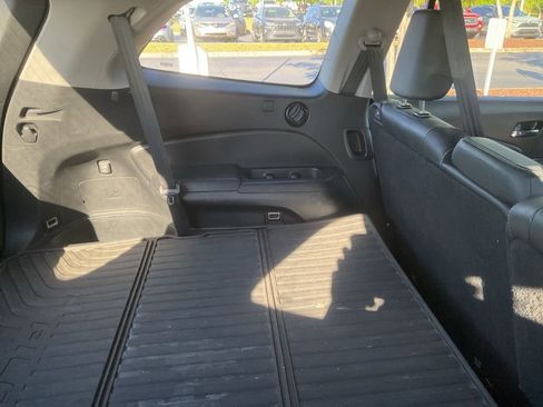 Used 2017 Honda Pilot EX-L image 6