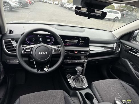 New 2026 Kia Seltos S AWD/4WD image 6