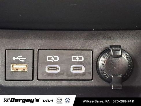 Used 2023 Toyota Highlander XSE AWD/4WD image 27