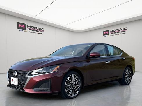 Used 2024 Nissan Altima 2.5 SL image 8