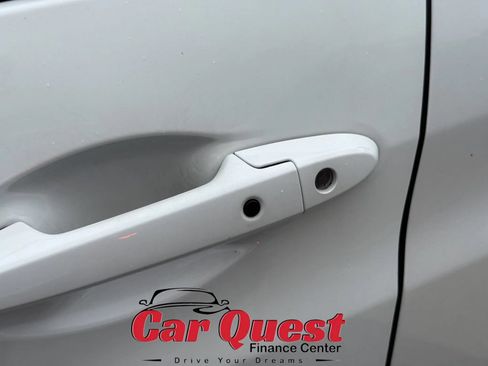 Used 2017 Honda HR-V EX image 36