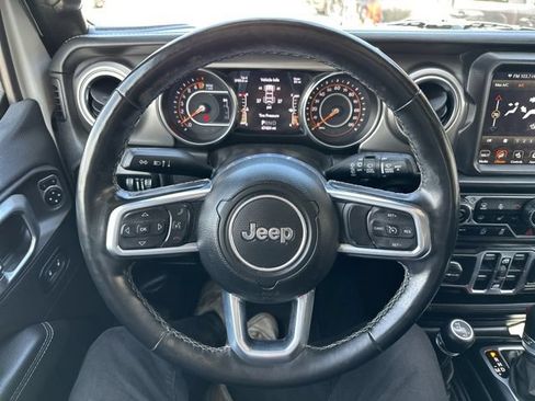 Used 2020 Jeep Wrangler Unlimited Sahara AWD/4WD image 27