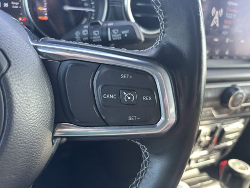 Used 2021 Jeep Wrangler Unlimited Sahara w/ Cold Weather Group AWD/4WD image 21