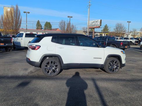 New 2026 Jeep Compass Limited image 7