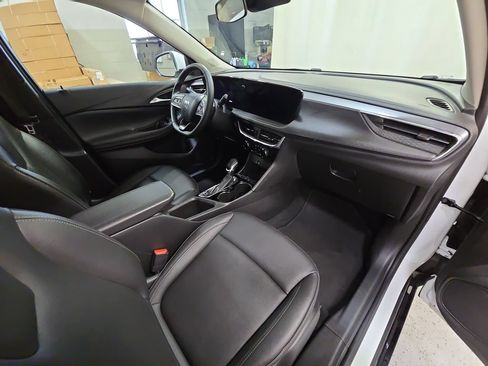 Used 2024 Buick Encore GX Sport Touring FWD image 30