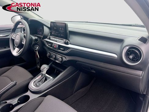 Used 2023 Kia Forte LXS image 34