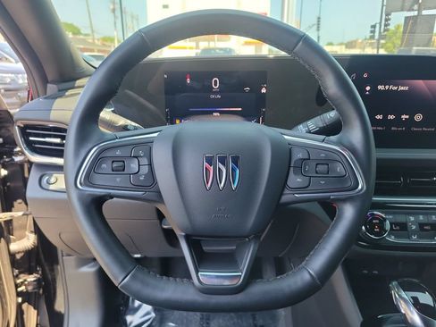 Used 2024 Buick Envista Sport Touring w/ Convenience I Package FWD image 22