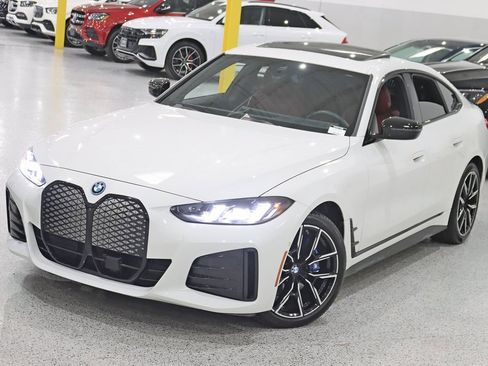 Used 2025 BMW i4 xDrive40i w/ M Sport Package image 5