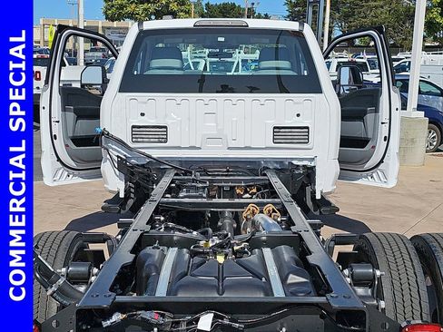 New 2025 Ford F550 4x4 Regular Cab Super Duty image 12