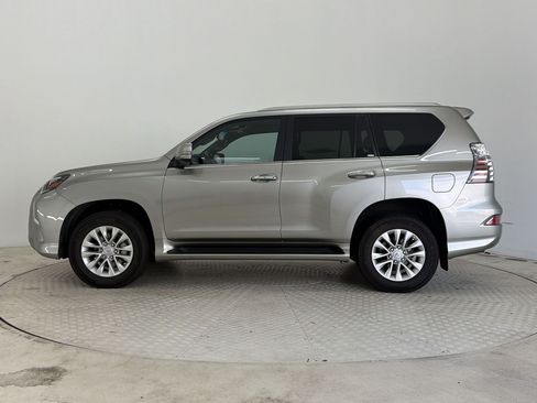 Used 2022 Lexus GX 460 Premium AWD/4WD image 2