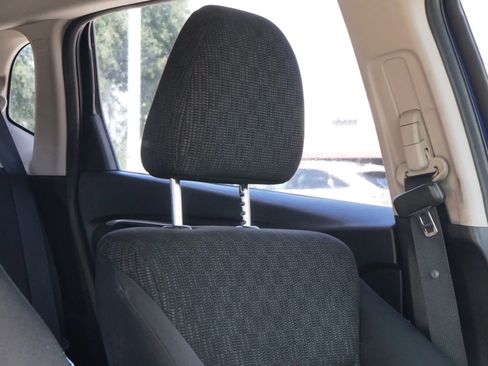 Used 2015 Honda Fit LX image 39