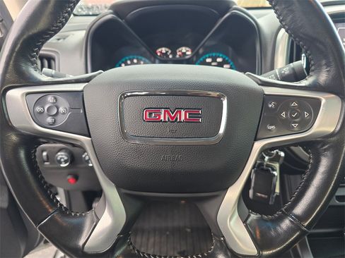 Used 2017 GMC Canyon SLT image 21