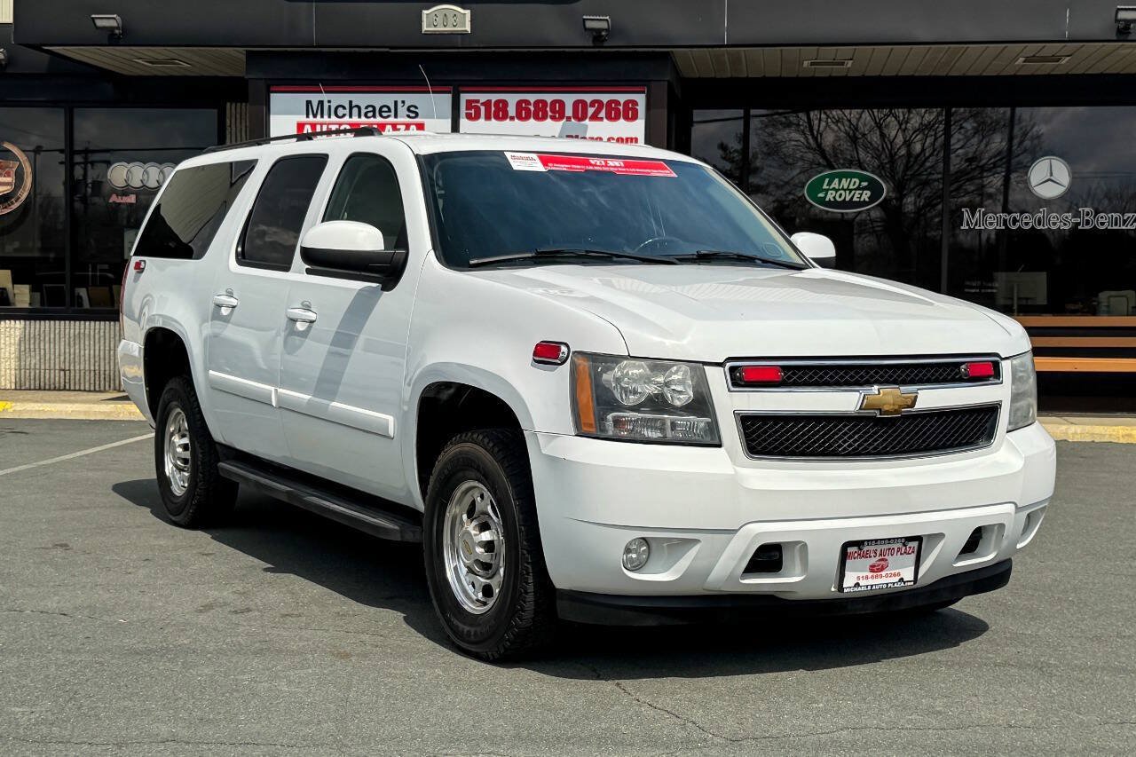 Used 2007 Chevrolet Suburban 2500 LT AWD/4WD image 1