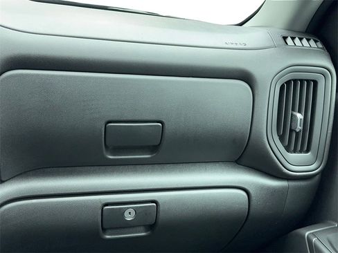 Used 2025 Chevrolet Silverado 1500 Custom image 20