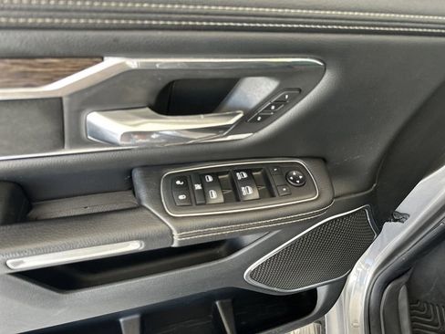Used 2019 RAM 1500 Laramie w/ Trailer Tow Group RWD image 12