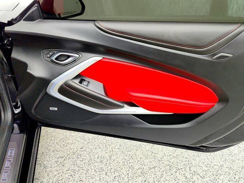 Used 2017 Chevrolet Camaro SS RWD image 26