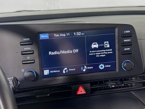 Used 2025 Hyundai Elantra Sport FWD image 22