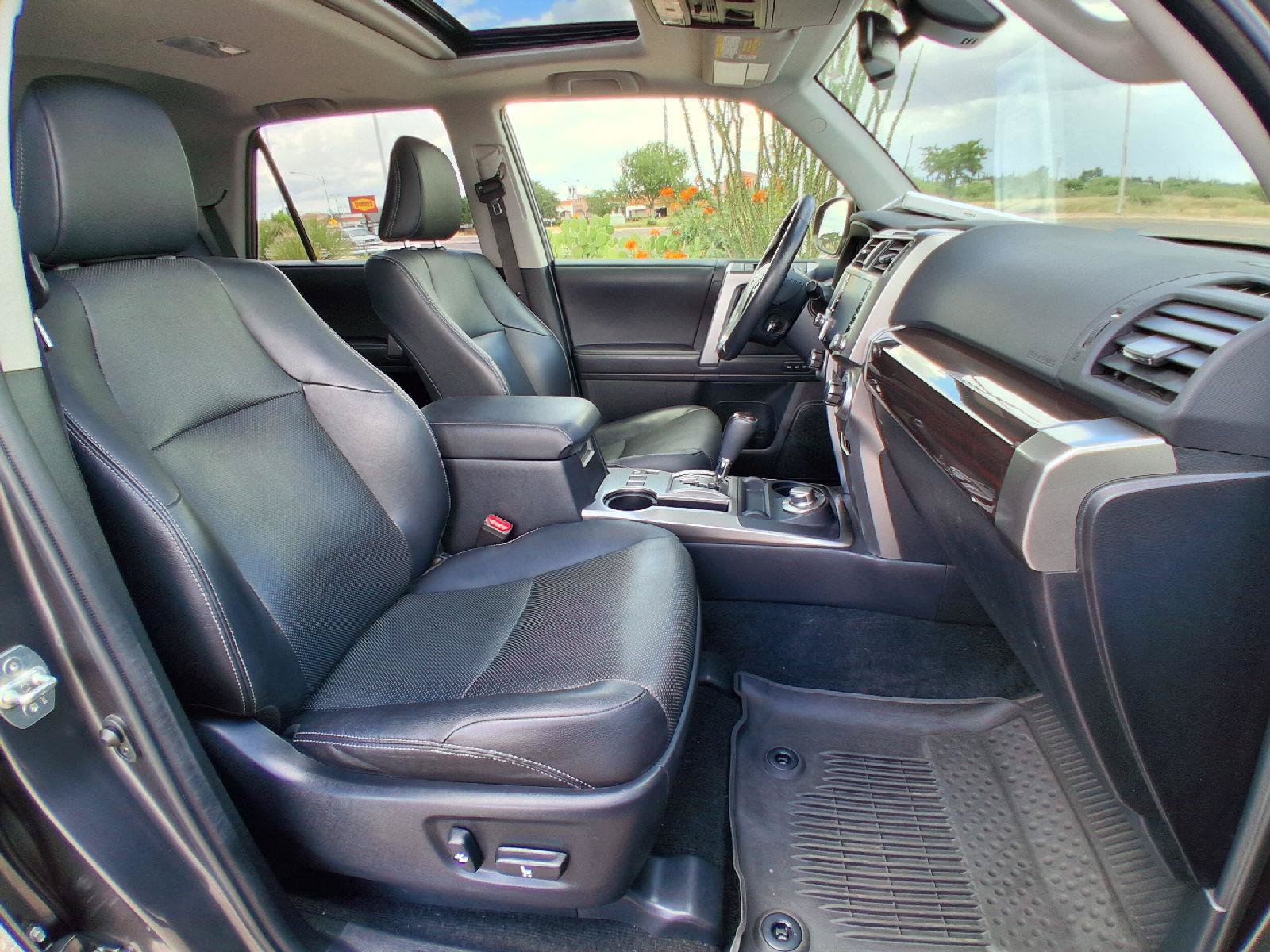 Used 2023 Toyota 4Runner Limited AWD/4WD image 31