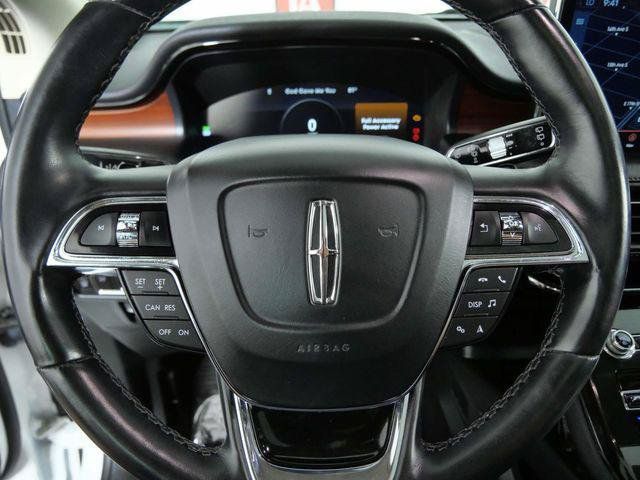 Used 2023 Lincoln Nautilus Reserve w/ Luxury Package AWD/4WD image 15