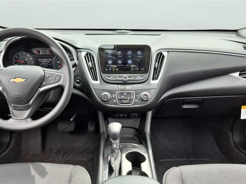 Used 2025 Chevrolet Malibu LS w/ LPO, Floor Liner Package FWD image 10