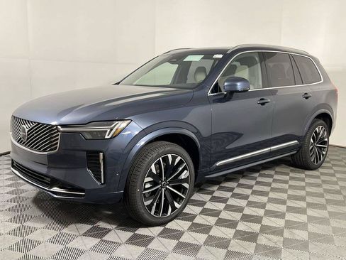 Used 2026 Volvo XC90 B6 Plus w/ Protection Package Premier AWD/4WD image 4