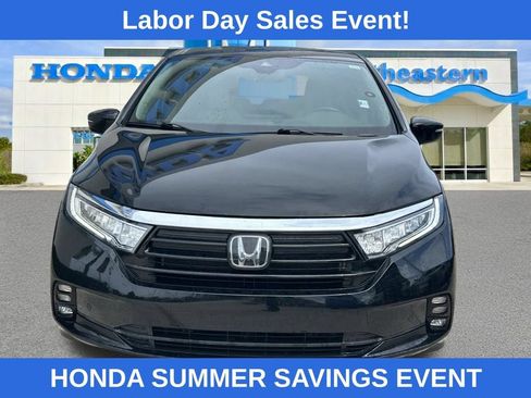 Used 2022 Honda Odyssey Elite image 2