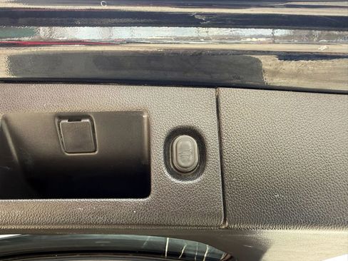 Used 2016 Chevrolet Tahoe LT w/ Luxury Package AWD/4WD image 17