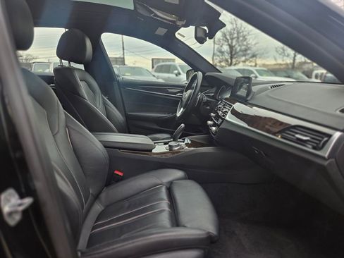 Used 2018 BMW 540i xDrive image 25