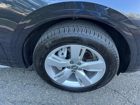 Used 2018 Audi Q5 2.0T Premium Plus w/ Premium Plus Package image 35