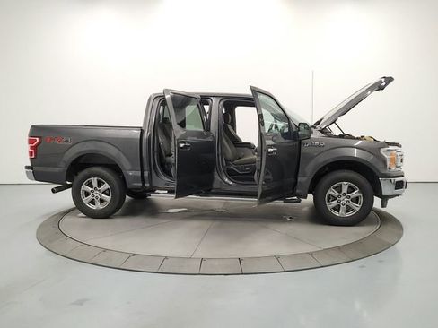 Used 2018 Ford F150 XLT w/ Equipment Group 302A Luxury AWD/4WD image 16