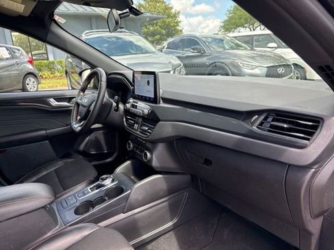 Used 2024 Ford Escape ST-Line AWD/4WD image 10