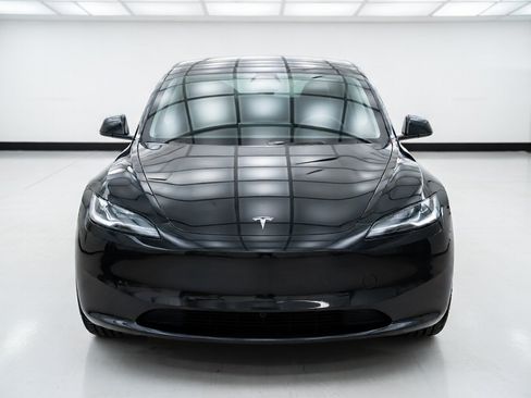 Used 2024 Tesla Model 3 Standard Range RWD image 2