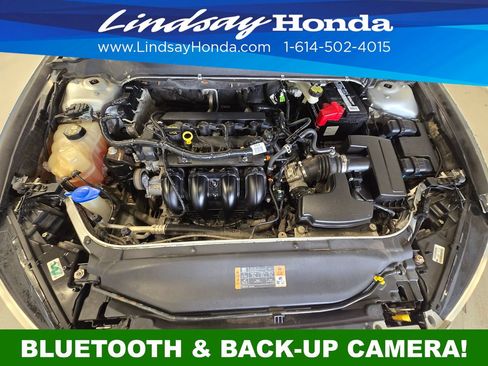 Used 2015 Ford Fusion SE FWD image 24