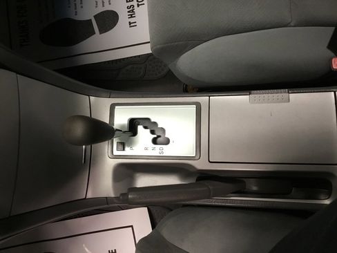 Used 2006 Toyota Solara SE image 39